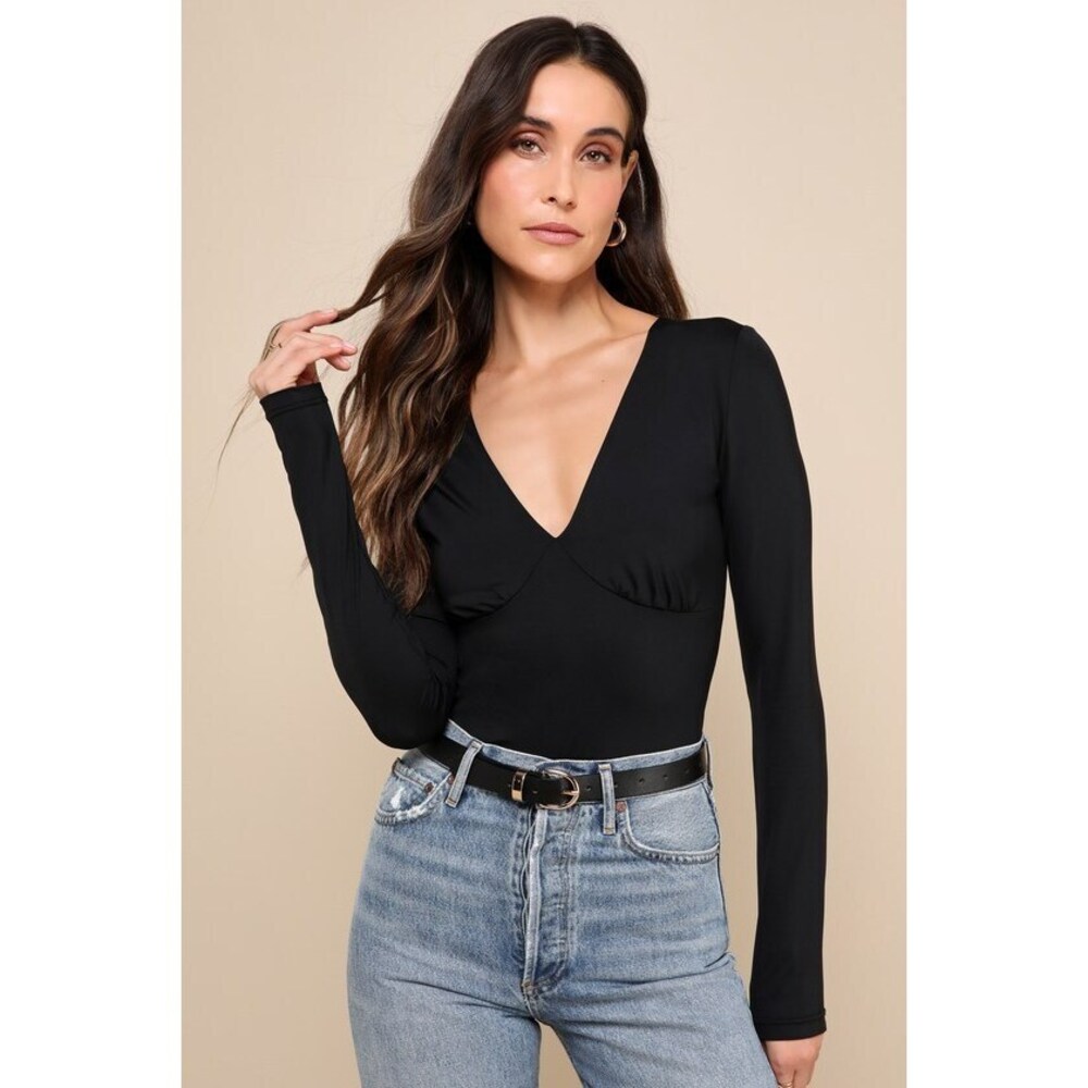 LULUS Modern Possibilities Black Knit V-Neck Long Sleeve Top